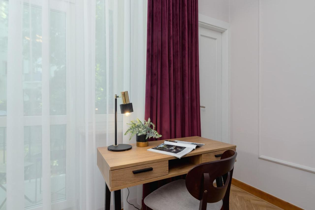 Luxurious & Unique Apartment Mickiewicza Cracow By Renters Prestige Cracovia Esterno foto