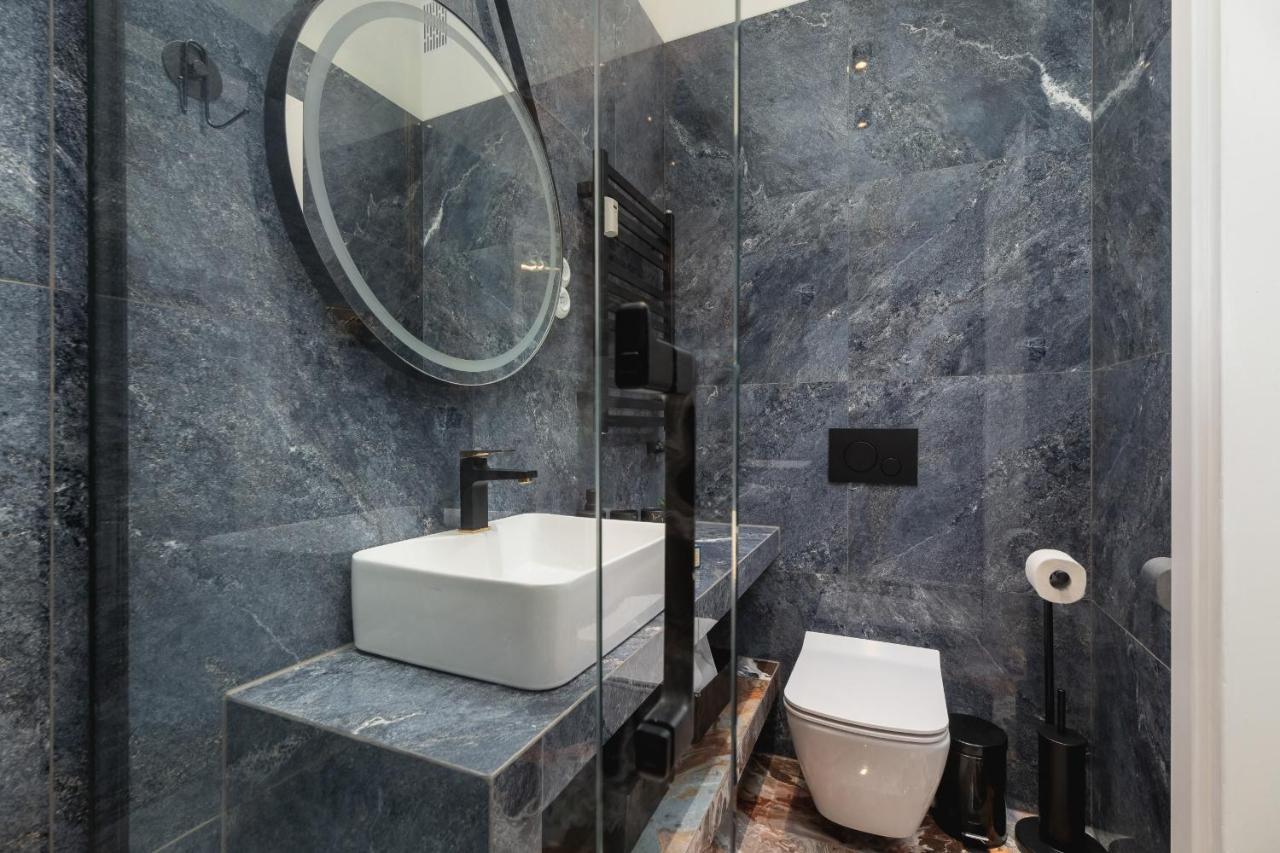 Luxurious & Unique Apartment Mickiewicza Cracow By Renters Prestige Cracovia Esterno foto