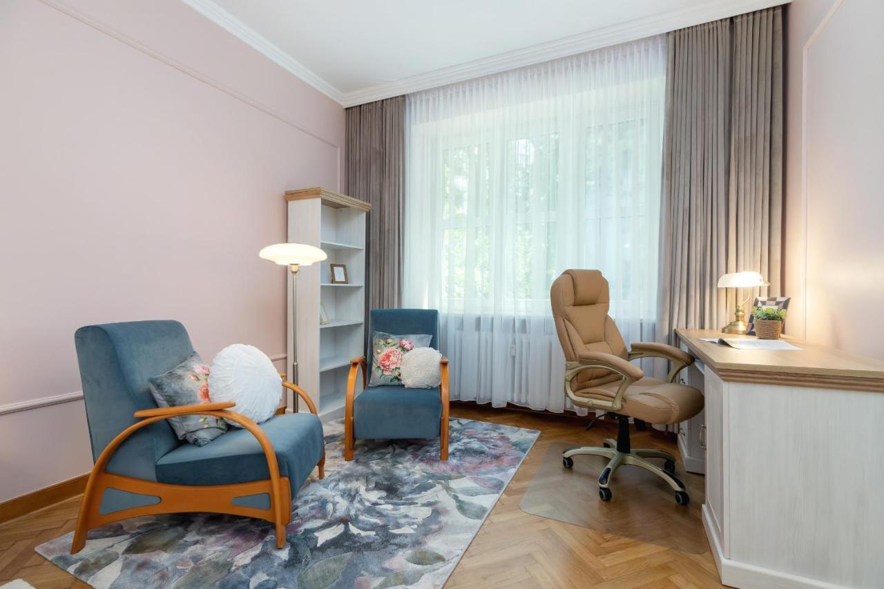 Luxurious & Unique Apartment Mickiewicza Cracow By Renters Prestige Cracovia Esterno foto